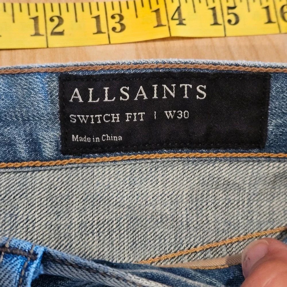 AllSaints Hanako Switch Shorts Mens 30 Light Wash Denim Button Fly Cuffed Jorts